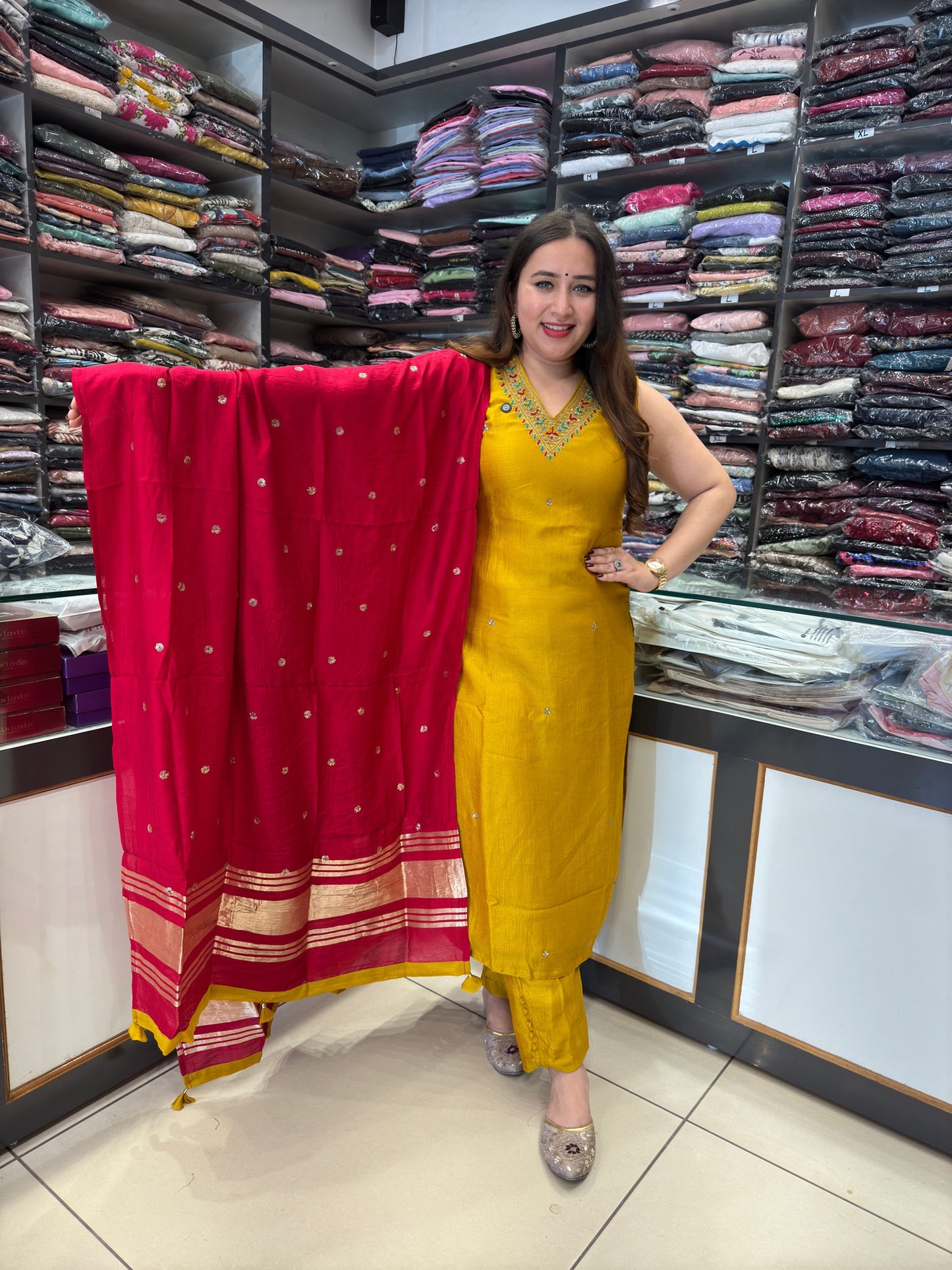 Dola Silk elegance