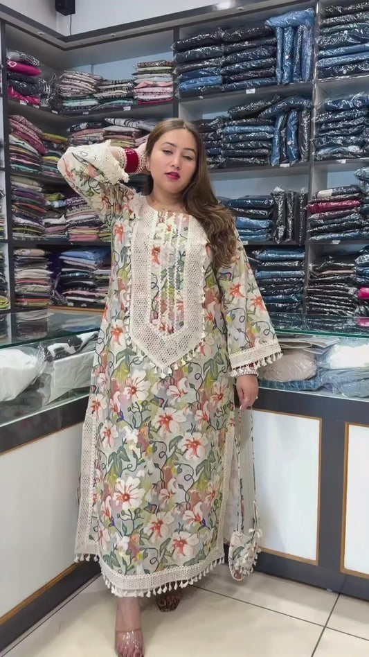 Kashmiri Bloom 🌼