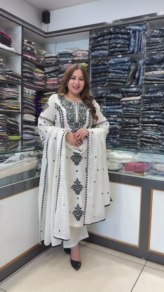 Chikankari Elegance✨